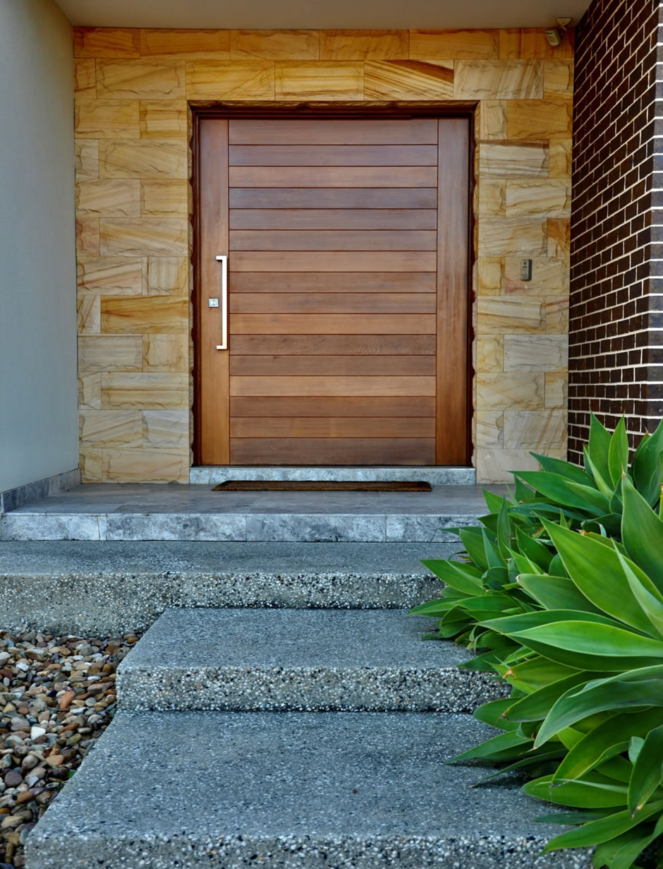Pivot Entry Door, Western Red Cedar. Beverly Hills, 2018
