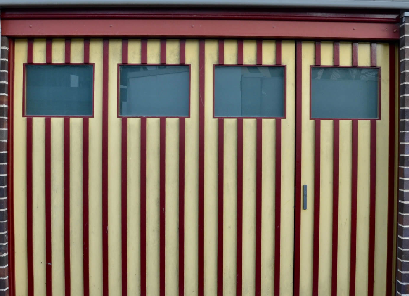 Stacking Garage Doors Erskineville